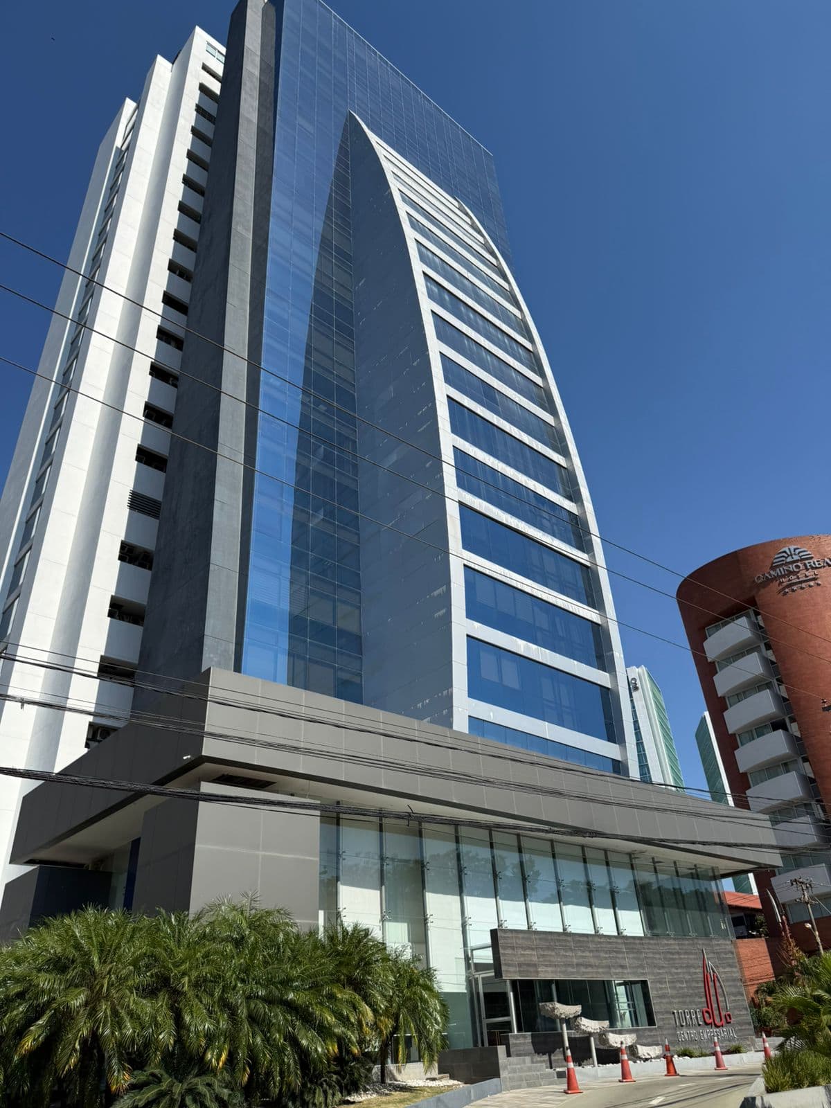 Edificio Torre Duo, sede de Vantari en Santa Cruz de la Sierra